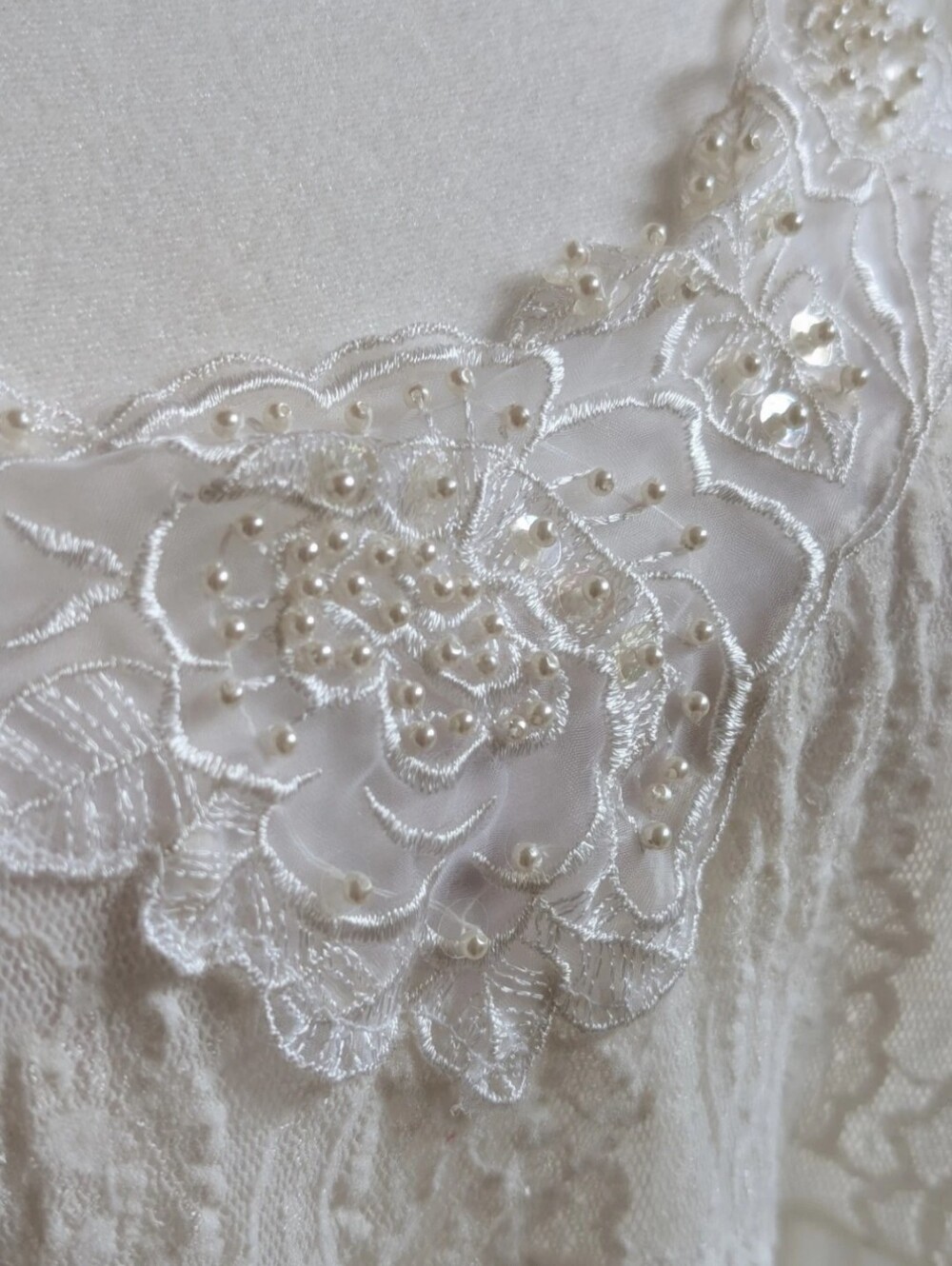 Vintage Ivory Nightgown 2X Plus Size Lace Pearl Beaded Nylon Made In USA - Picture 3 of 15